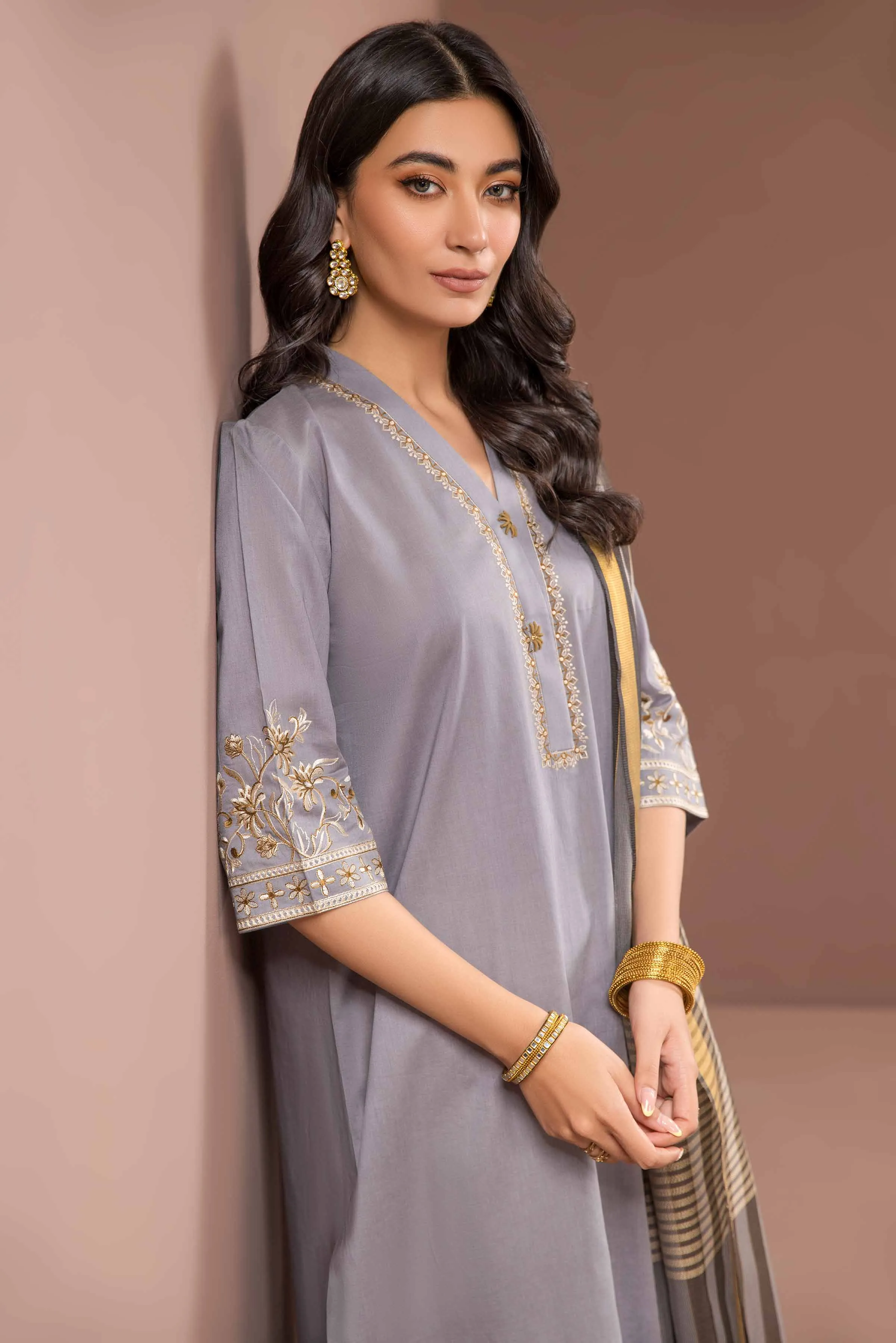 2 Piece - Embroidered Suit - PE23-161
