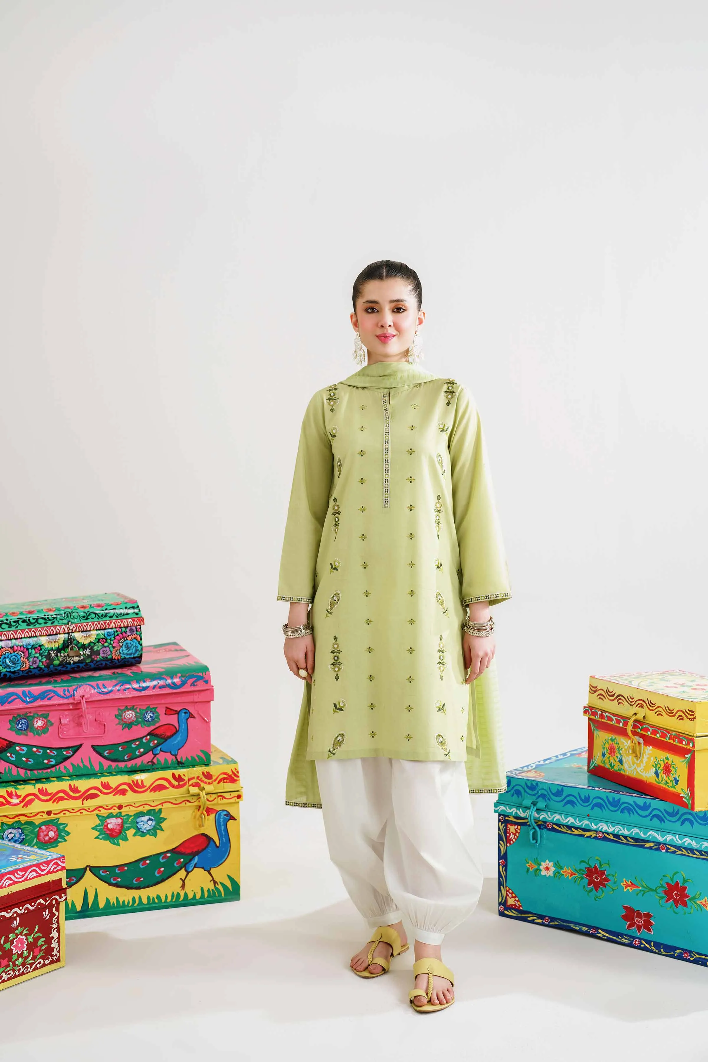2 Piece - Embroidered Suit - PE24-90