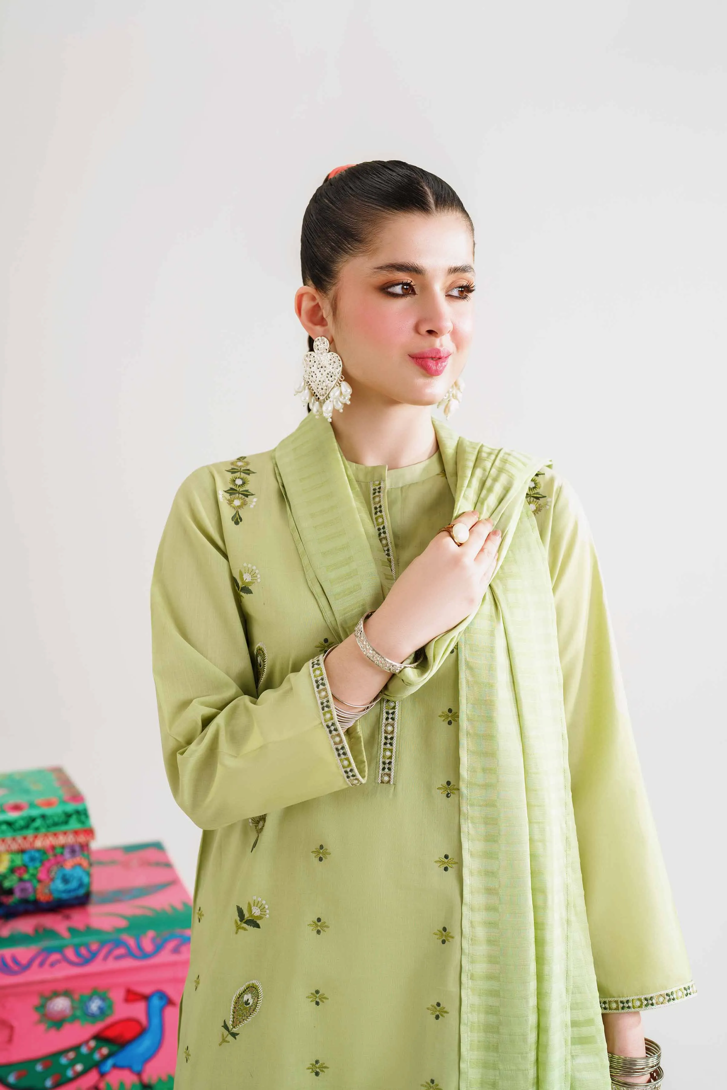 2 Piece - Embroidered Suit - PE24-90
