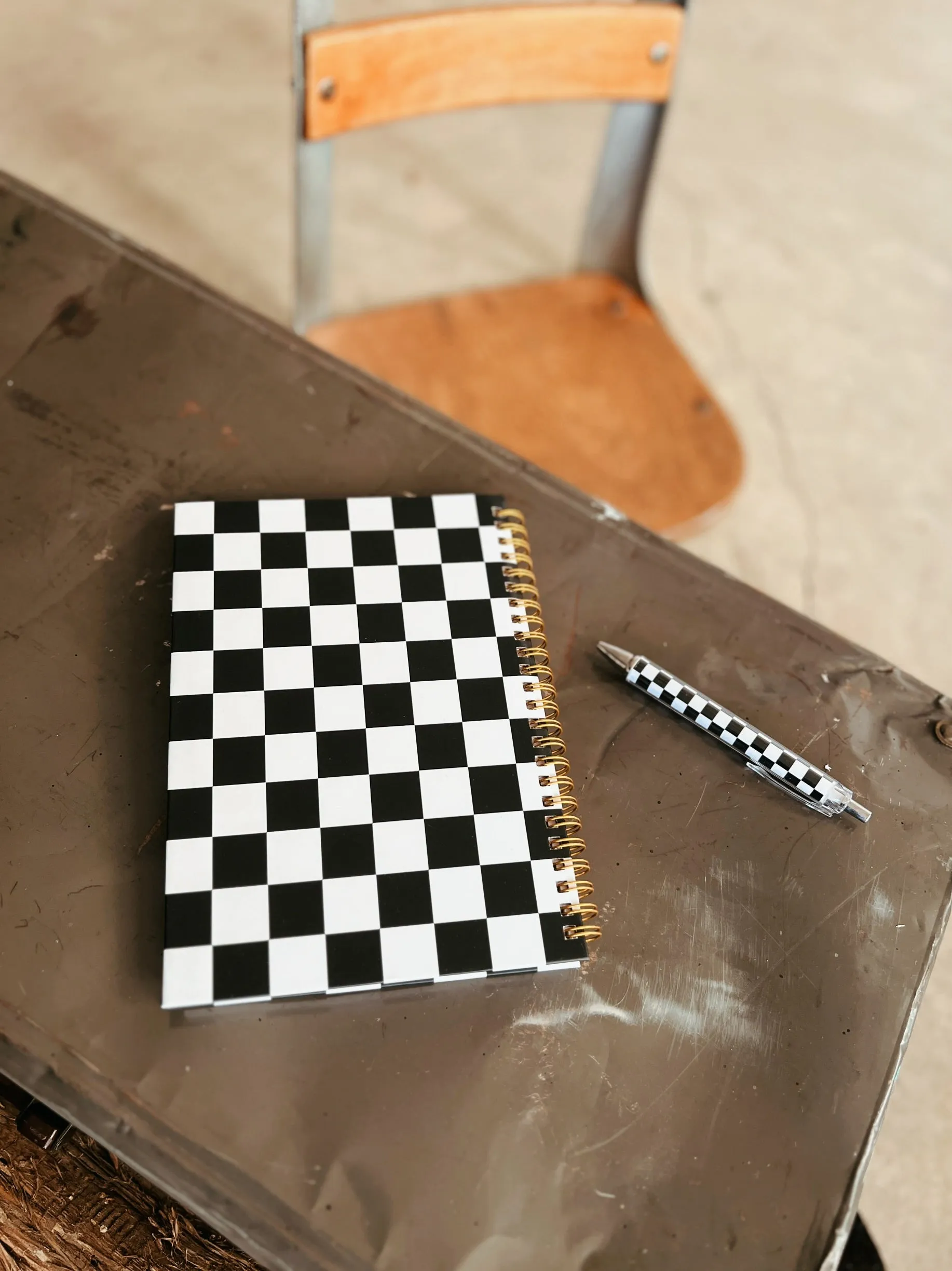 Black & White Checkered Pen