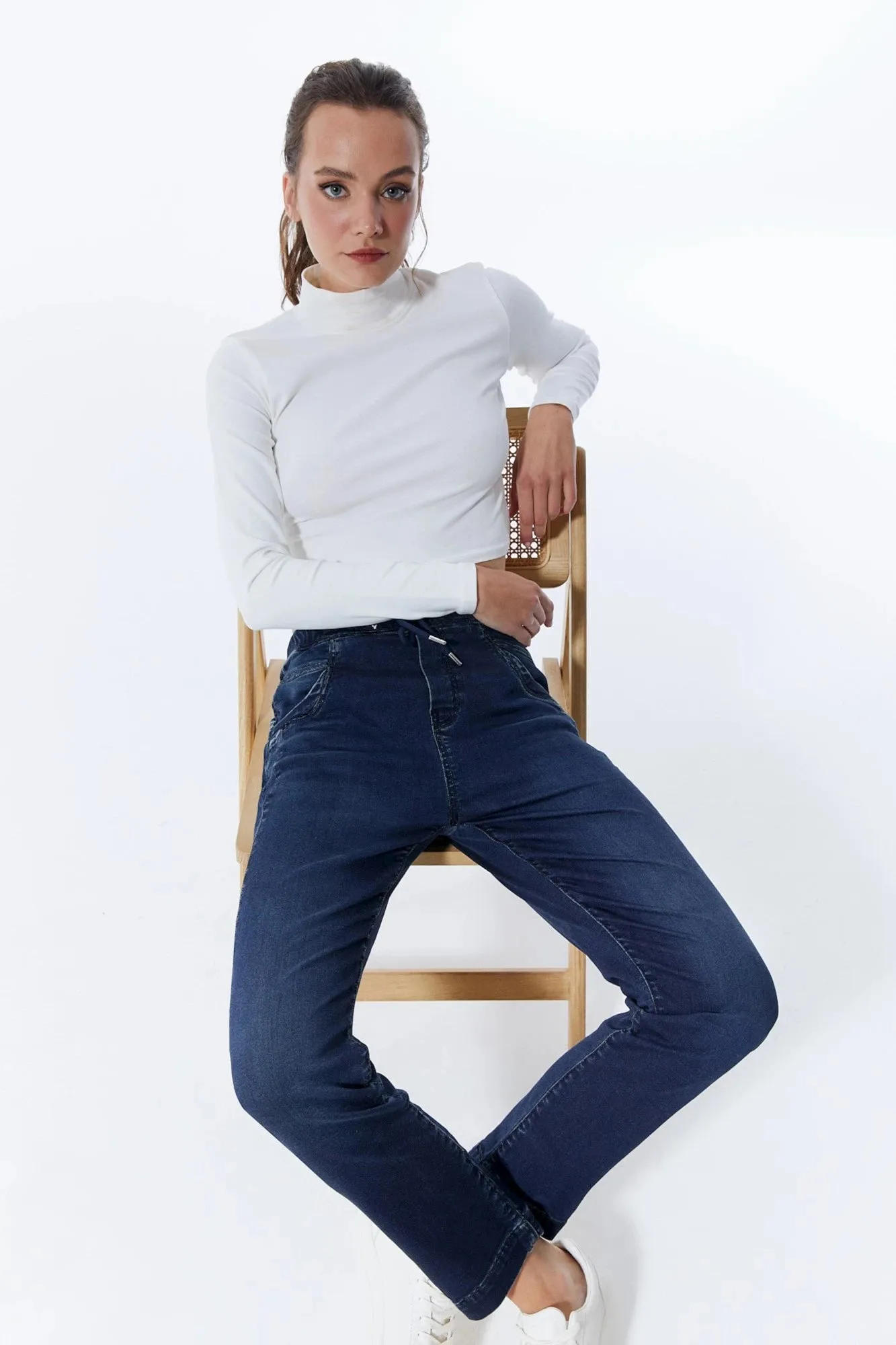 Ella Jogger Pant - Dark Blue Denim - L01 27" Inseam