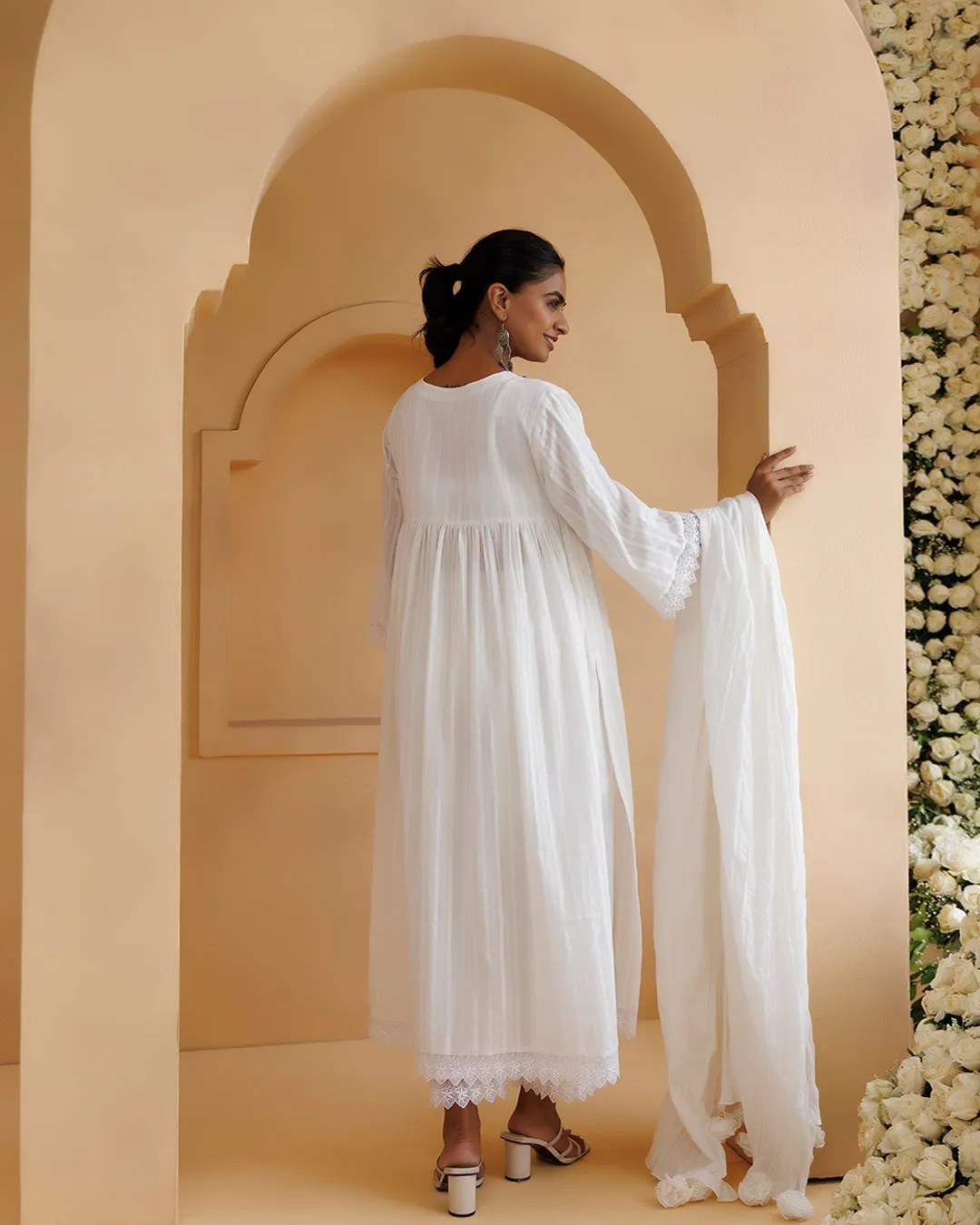 Ghazal White Lino Mul Gathered Lace Suit Set