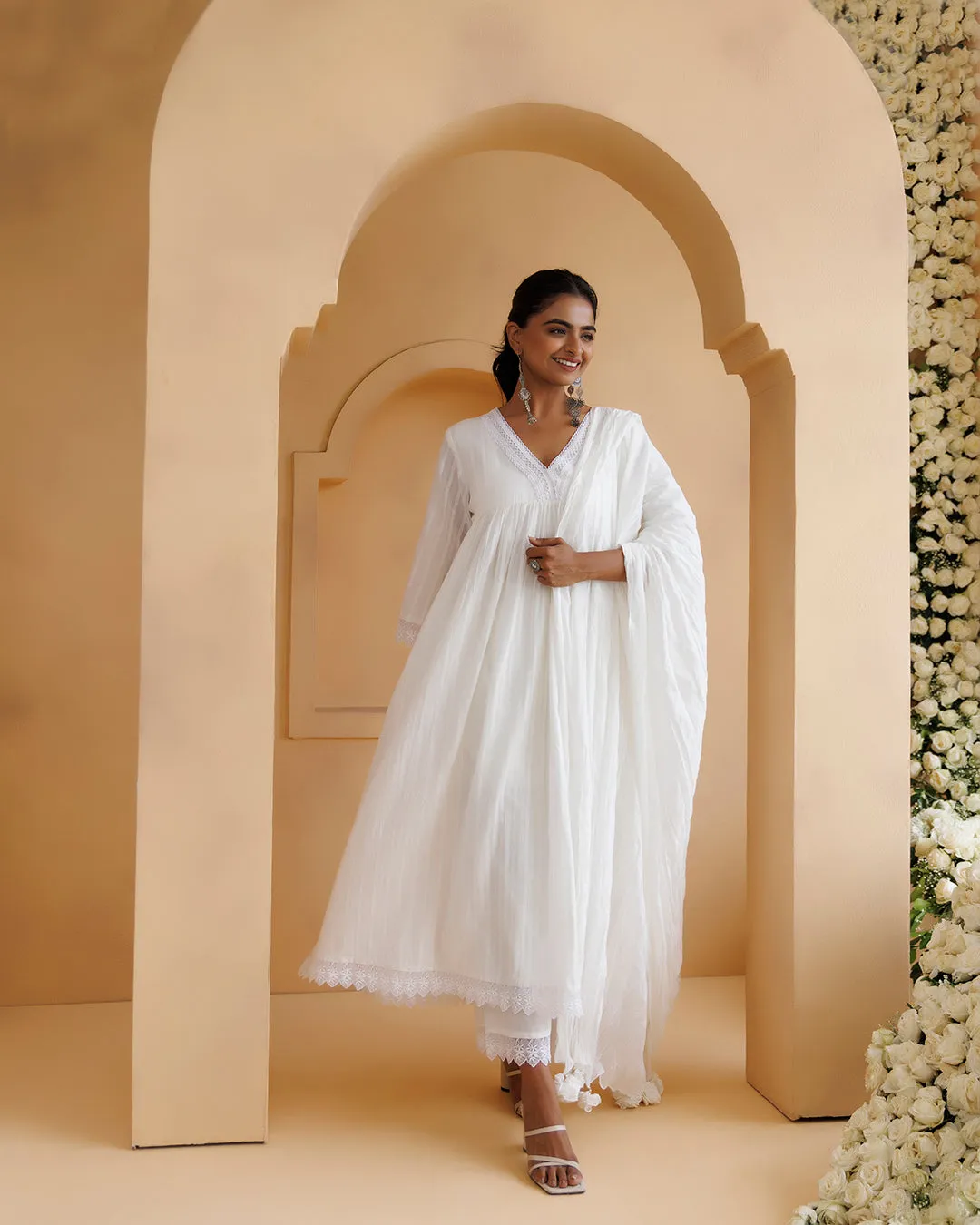 Ghazal White Lino Mul Gathered Lace Suit Set