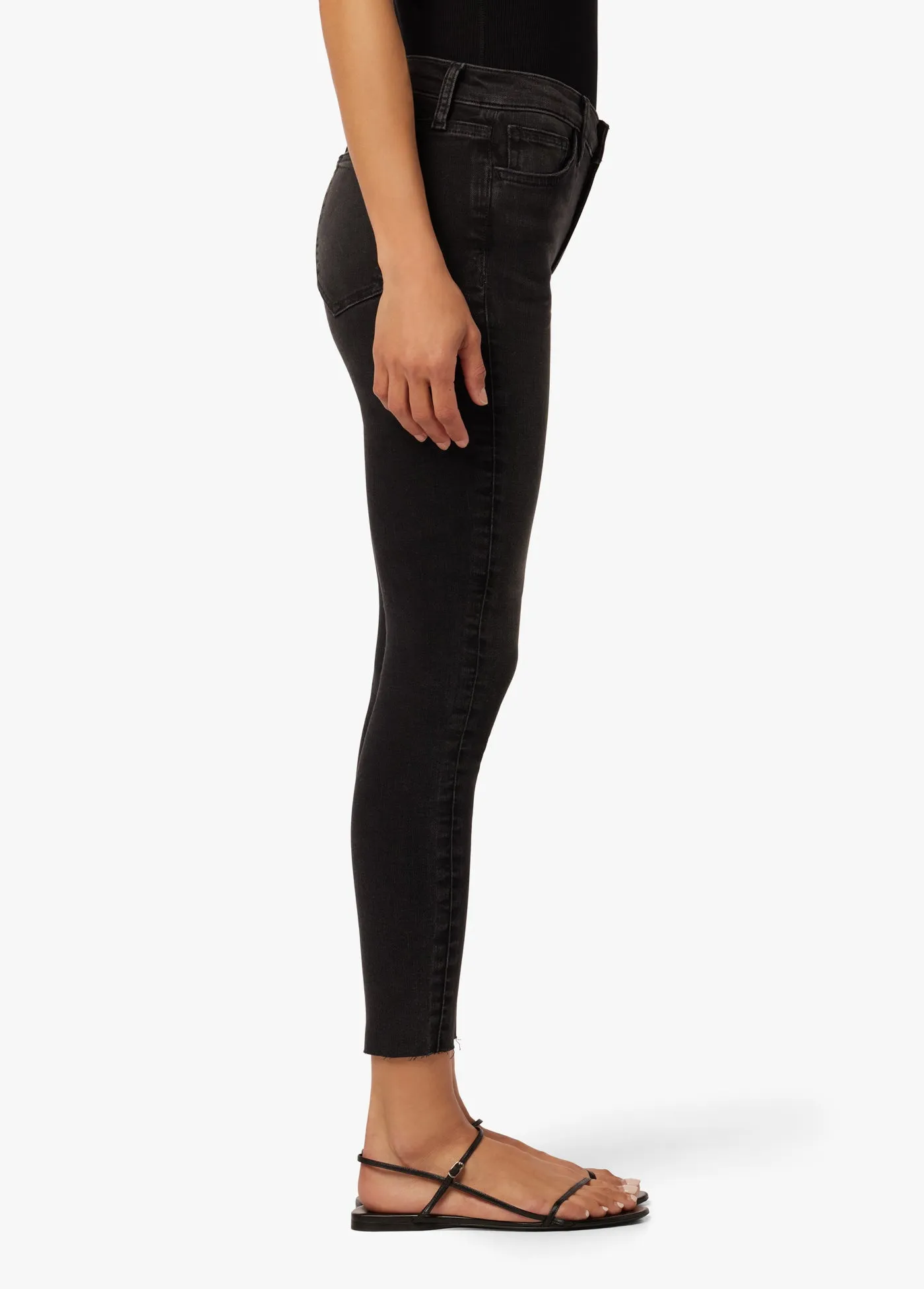 MID RISE SKINNY CROP