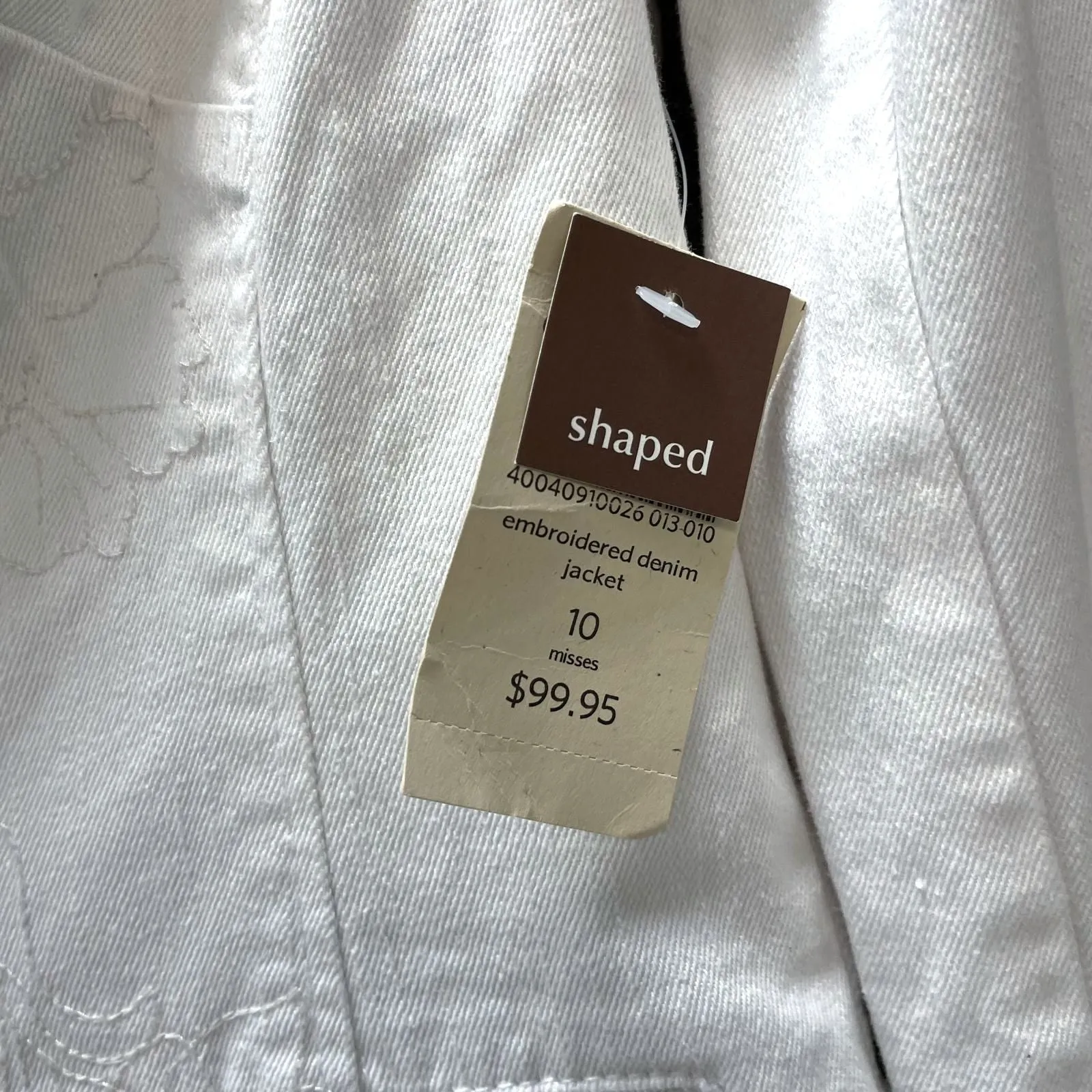 NWT Wmns Coldwater Creek White Shaped Embroidered Denim jacket Sz 10 MSRP$99.95