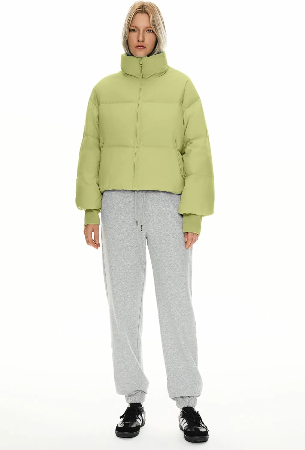 Orolay Women's Winter Oversized Cropped Puffer Jacket Zip Up Short Down Coat Stand Collar Baggy Overcoat