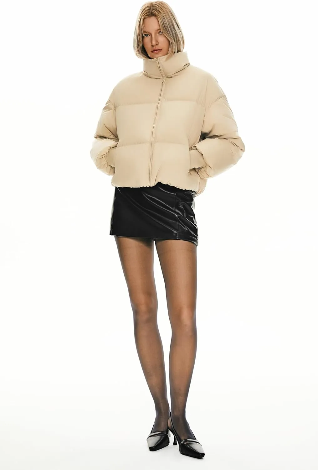 Orolay Women's Winter Oversized Cropped Puffer Jacket Zip Up Short Down Coat Stand Collar Baggy Overcoat
