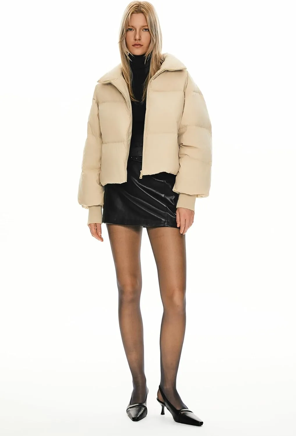 Orolay Women's Winter Oversized Cropped Puffer Jacket Zip Up Short Down Coat Stand Collar Baggy Overcoat
