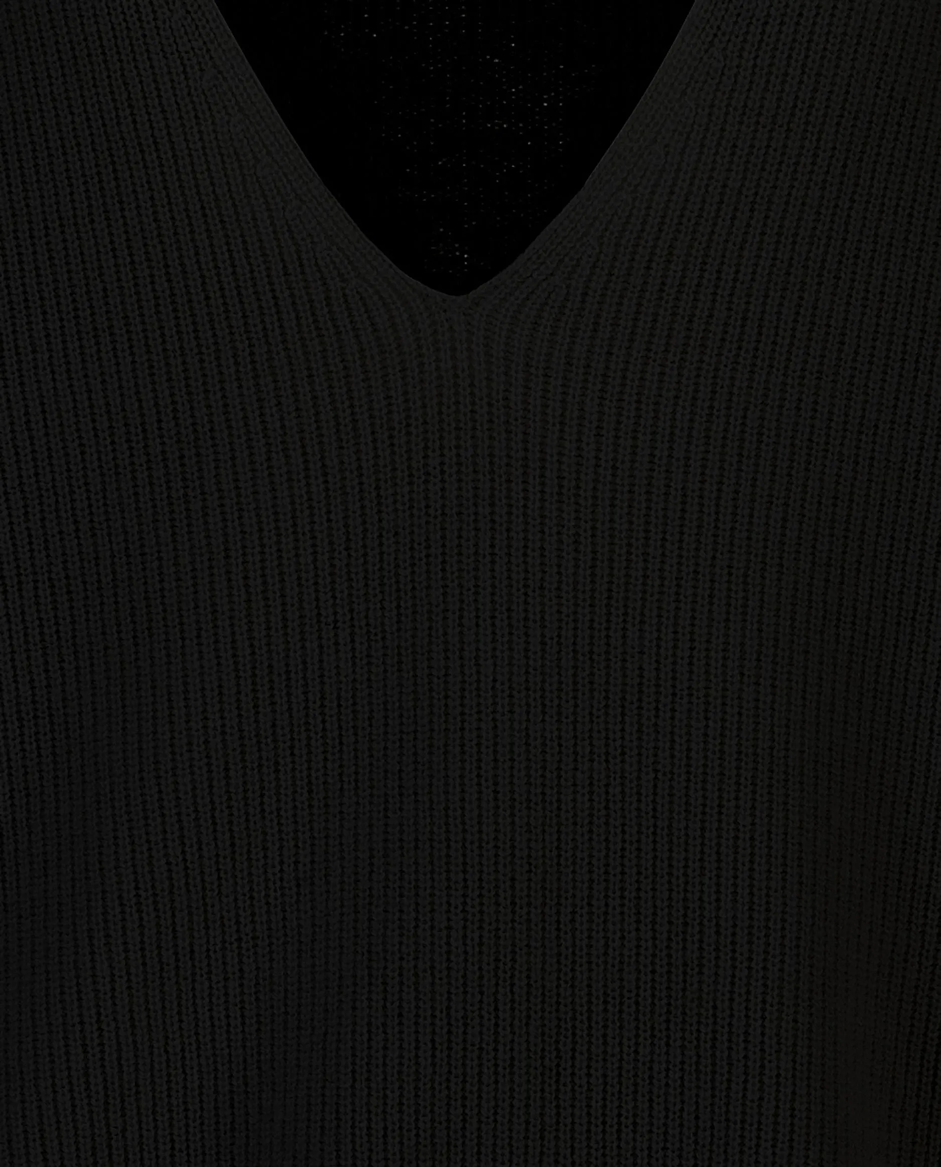 V-Pullover aus Cashmere-Mischung in Schwarz