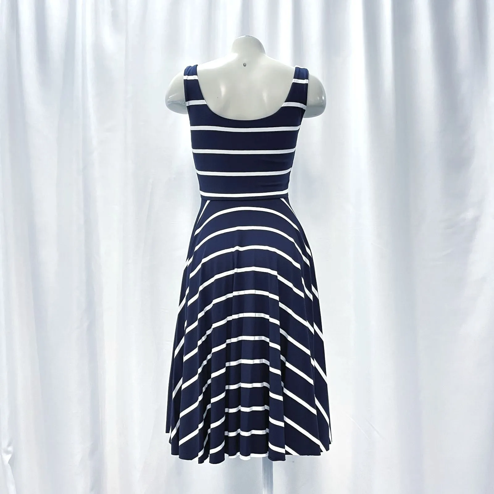 Wmns NADIA TARR Navy Blue & White Striped Sleeveless Casual A-Line Dress Sz S