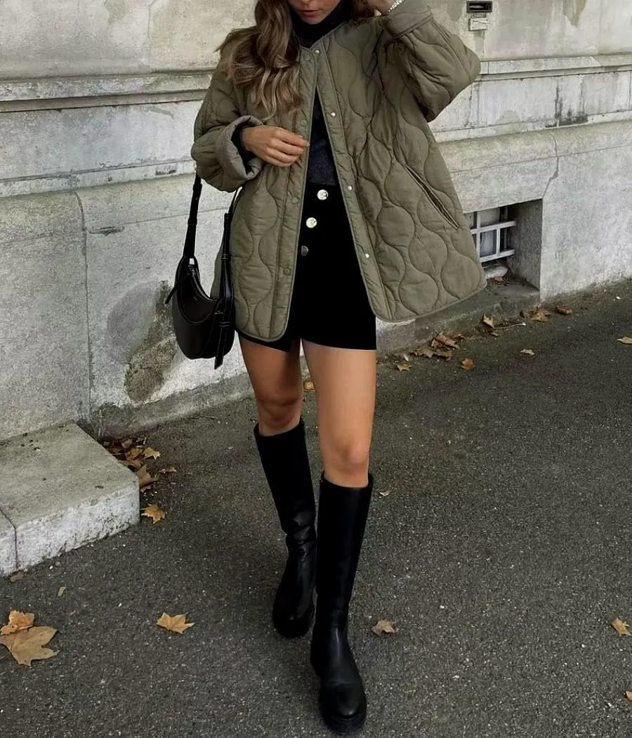 Women's Quilted Jacket Coat Crew Neck Button Down Lightweight Puffer Padded Winter Outwear with Pockets
